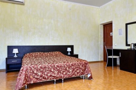 Стандартный 4-местный 1-комнатный (без балкона)