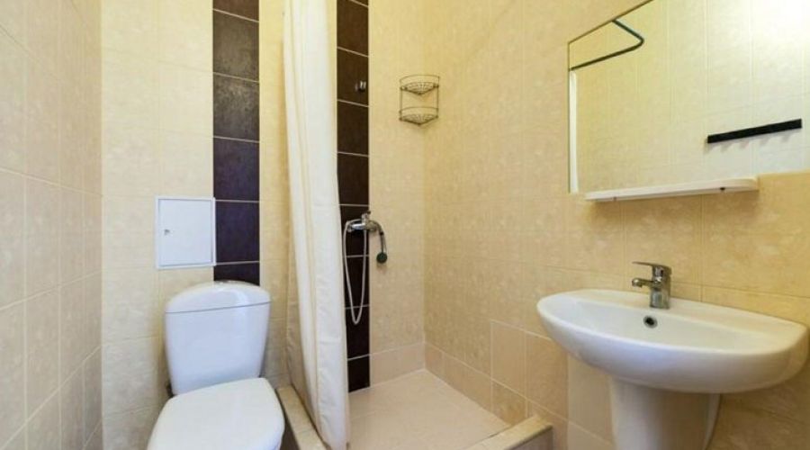 Стандартный 3-местный 1-комнатный (с балконом)