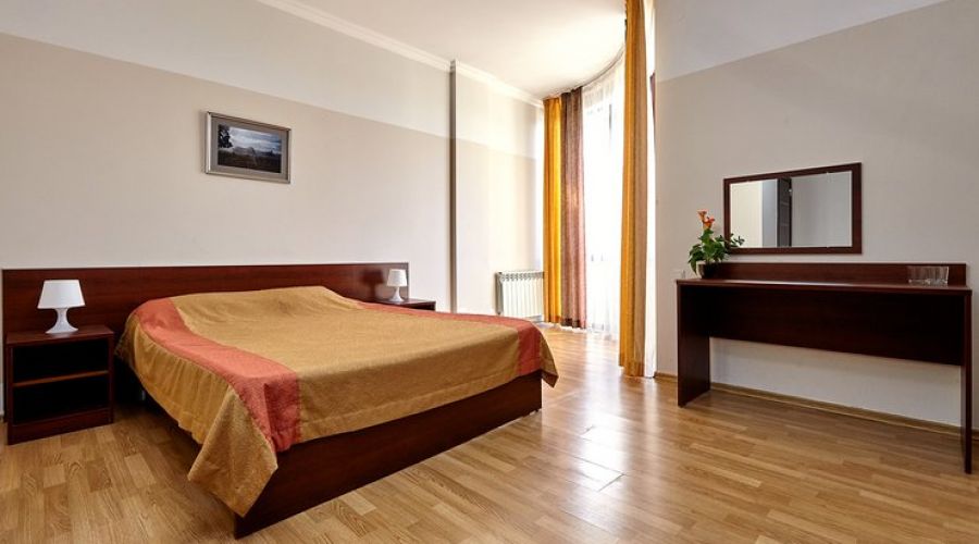 Стандартный 2-местный 1-комнатный (с балконом)