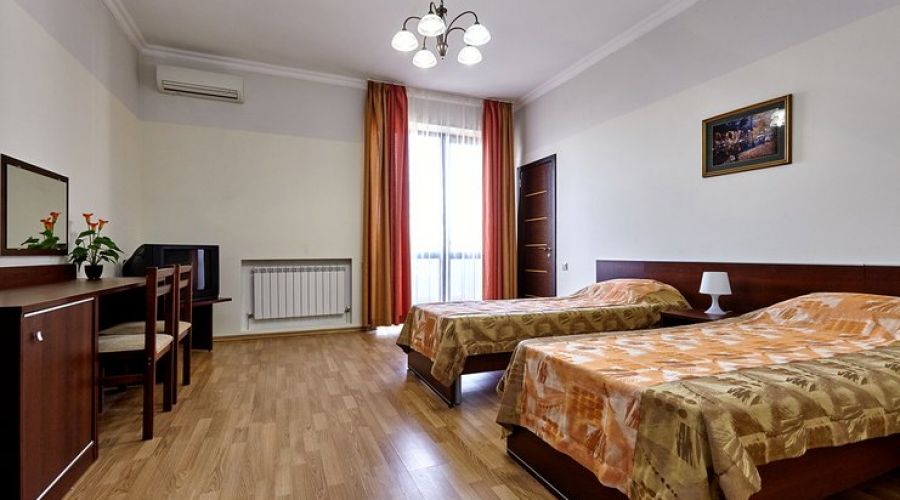 Стандартный 2-местный 1-комнатный (с балконом)