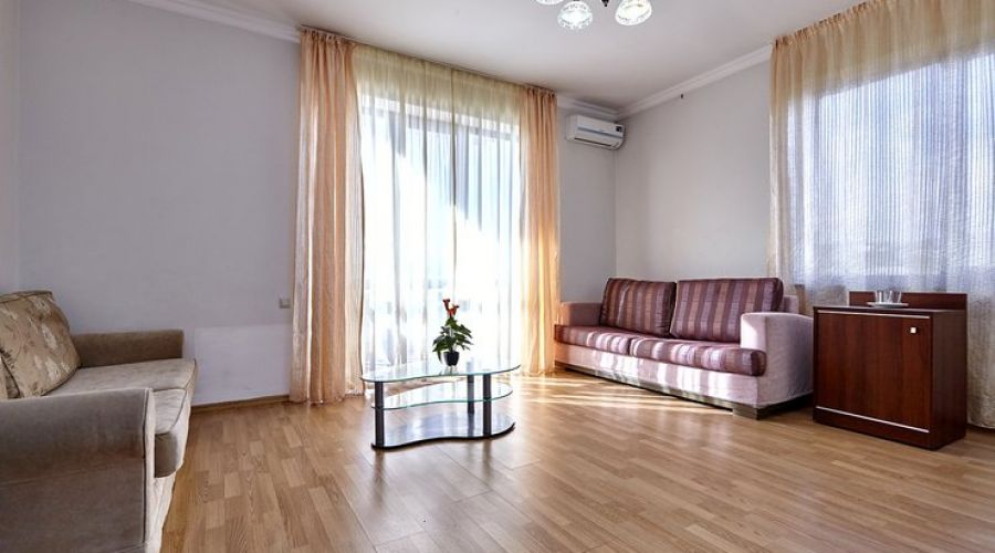 Семейный 5-местный 2-комнатный